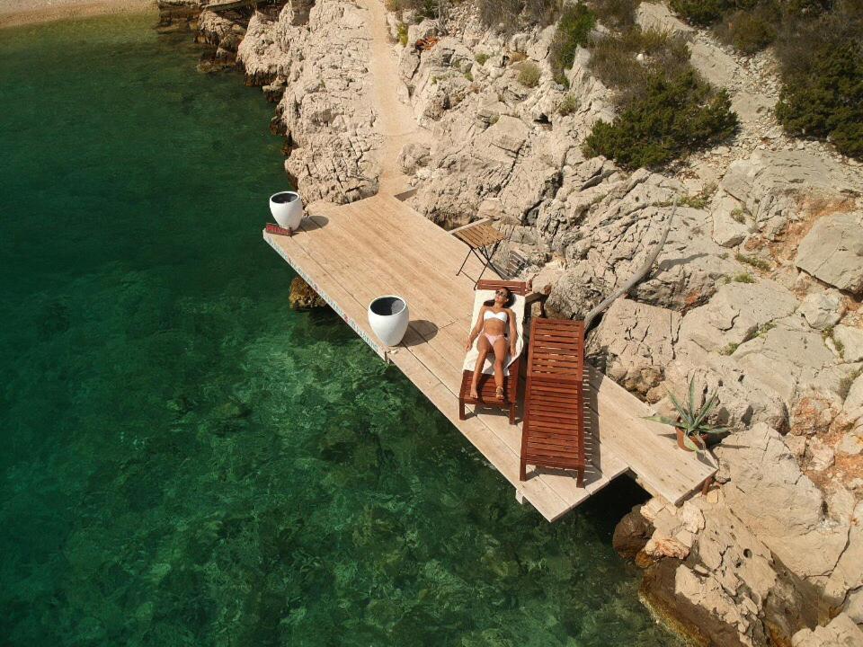 Plage Cachee - Glamping Vrboska Dış mekan fotoğraf